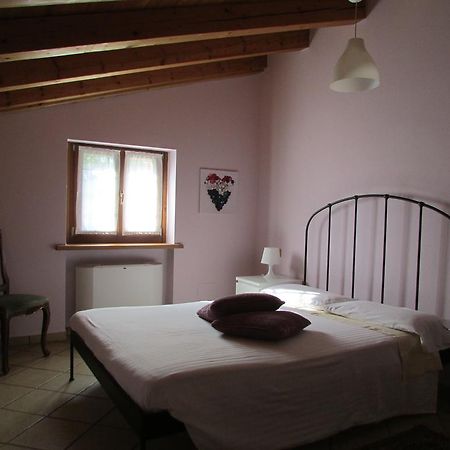 Agriturismo Fior Di Pesco Sommacampagna Bagian luar foto
