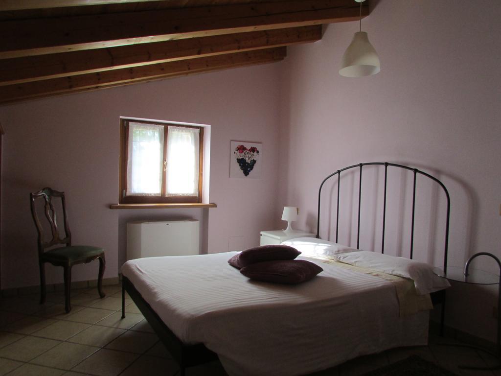 Agriturismo Fior Di Pesco Sommacampagna Bagian luar foto