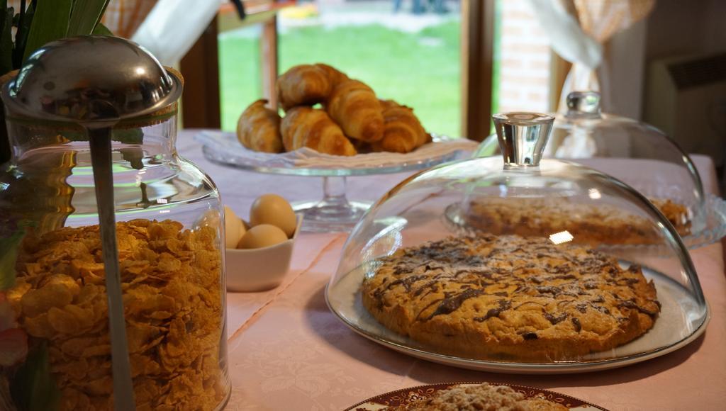 Agriturismo Fior Di Pesco Sommacampagna Bagian luar foto