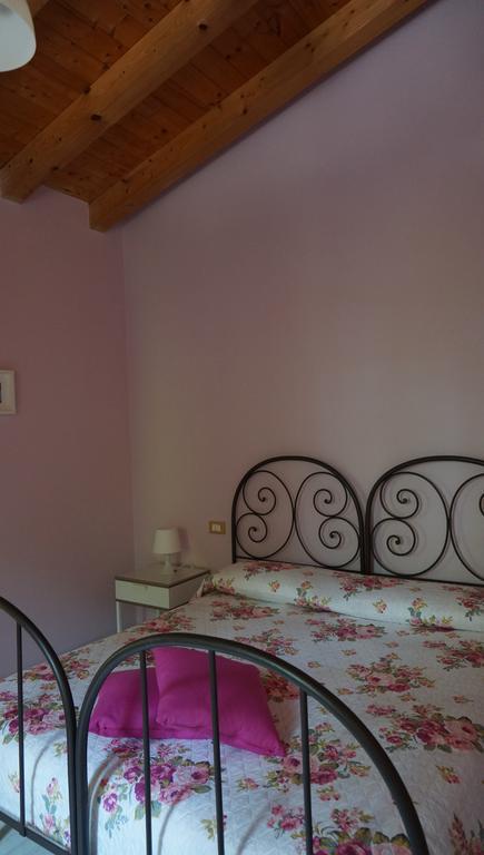 Agriturismo Fior Di Pesco Sommacampagna Bagian luar foto