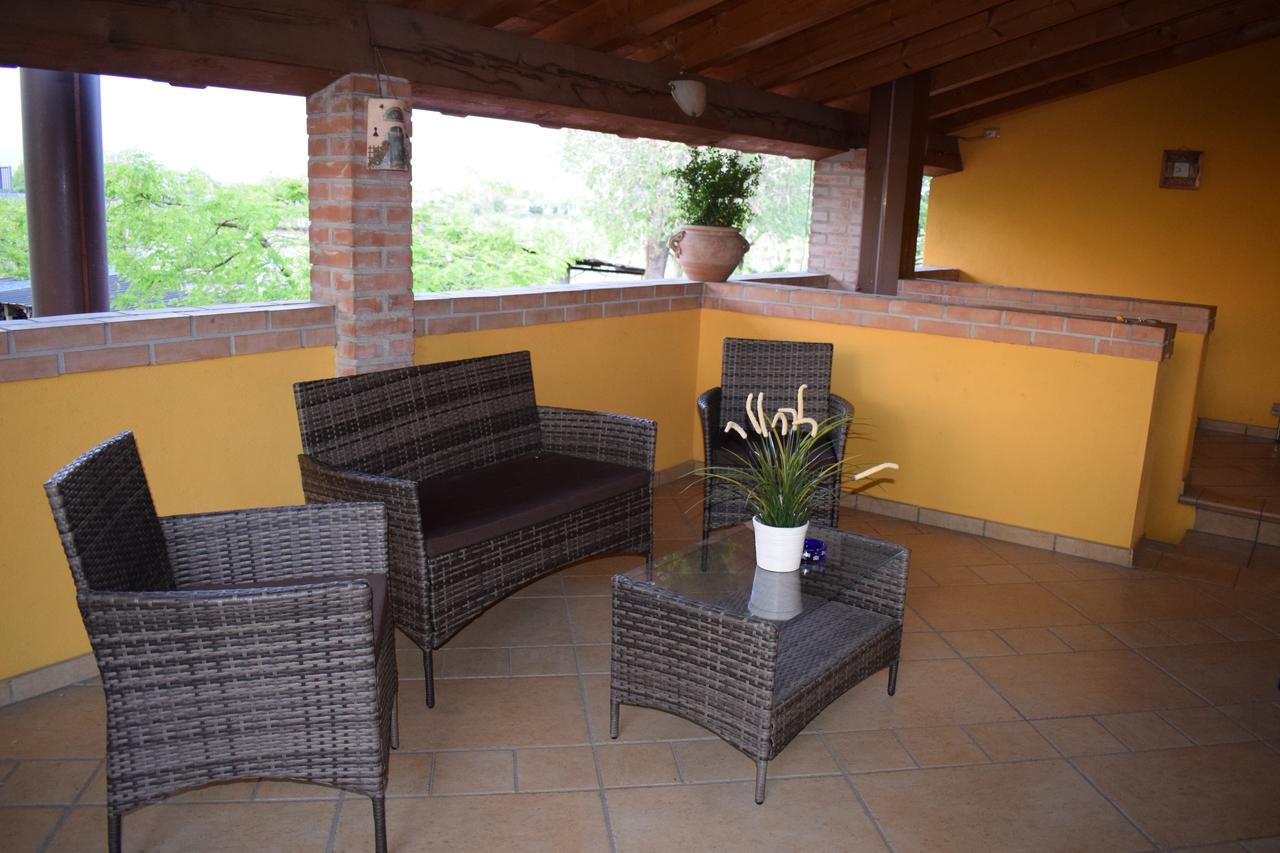 Agriturismo Fior Di Pesco Sommacampagna Bagian luar foto